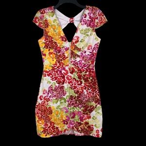 Guess Bodycon Style MIDI Dress, Zip Front, All Over Watercolor Graphic SZ 6